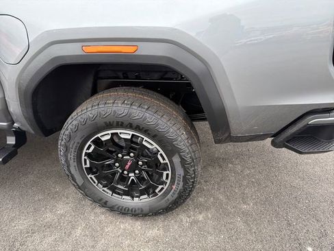 New 2026 GMC Canyon AT4 AWD/4WD image 10