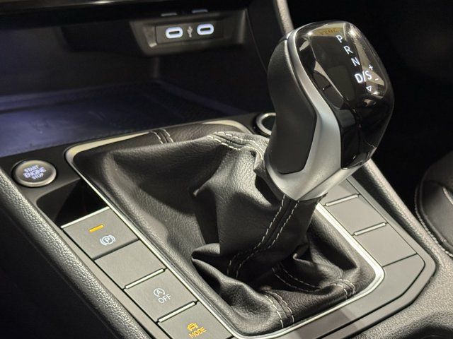 Used 2024 Volkswagen Jetta SEL FWD image 9