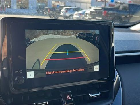 Used 2025 Toyota Corolla Cross XLE image 15