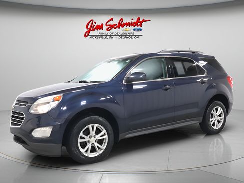 Used 2017 Chevrolet Equinox LT w/ Convenience Package FWD image 2
