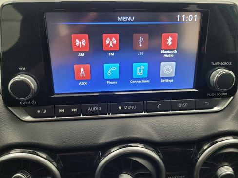 Used 2024 Nissan Sentra S FWD image 25