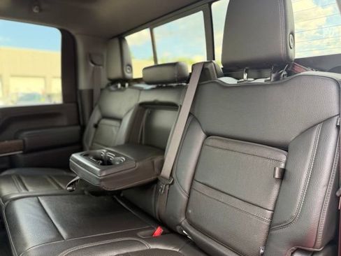 Certified 2023 GMC Sierra 3500 Denali w/ Denali Ultimate Package AWD/4WD image 15