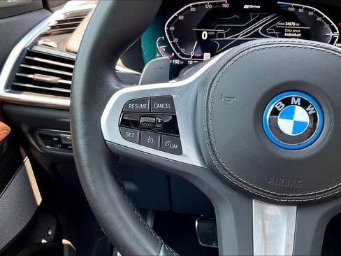 Used 2023 BMW X5 xDrive45e w/ M Sport Package AWD/4WD image 11