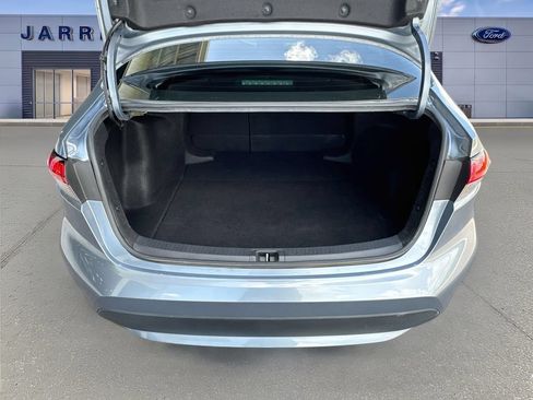 Used 2020 Toyota Corolla LE FWD image 23
