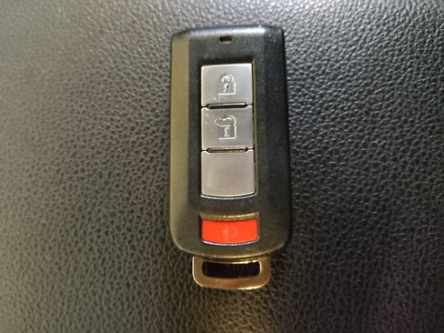 Used 2021 Mitsubishi Outlander Sport SE FWD image 32