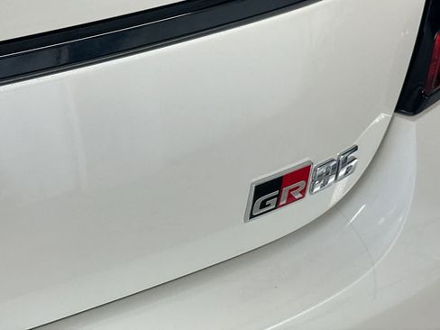 Used 2025 Toyota GR86 Premium w/ Performance Package RWD image 10