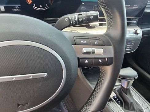 Used 2025 Hyundai Kona SEL FWD image 29