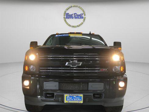 Used 2016 Chevrolet Silverado 2500 LT w/ Midnight Edition image 9