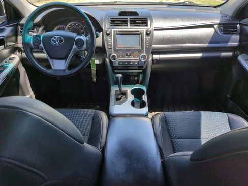 Used 2014 Toyota Camry SE FWD image 13