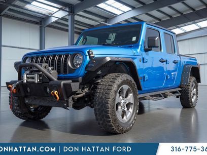 Used 2024 Jeep Gladiator Sport