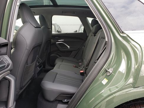 New 2025 Audi Q5 Prestige image 8