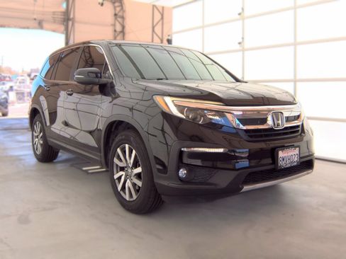 Used 2019 Honda Pilot EX image 2