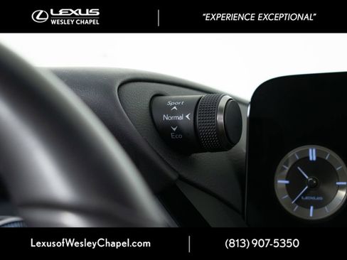 Used 2023 Lexus ES 350 w/ Premium Package FWD image 39