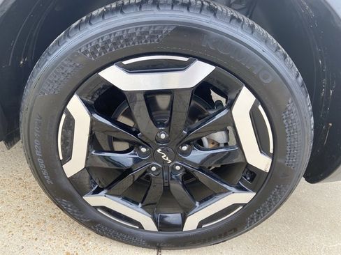 Used 2025 Kia Telluride S FWD image 25