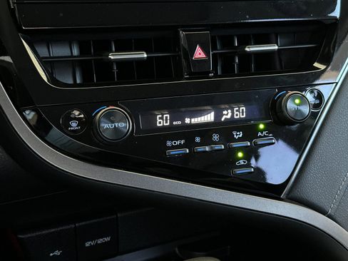 Used 2024 Toyota Camry XSE w/ Blackout Package (TMS) FWD image 18