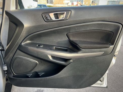 Used 2019 Ford EcoSport SE image 34