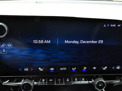 Used 2024 Chevrolet Blazer EV LT image 27