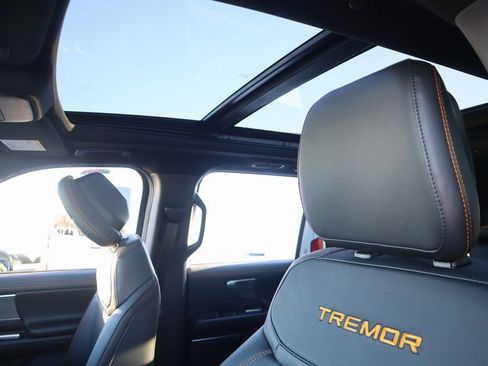 New 2026 Ford Expedition Tremor image 16