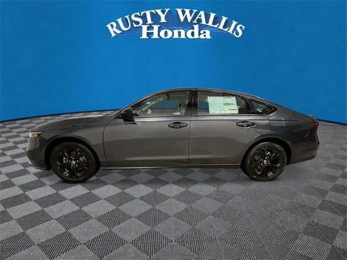 New 2025 Honda Accord SE image 6