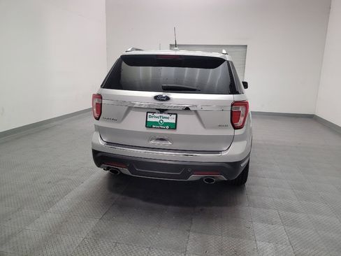 Used 2018 Ford Explorer Limited AWD/4WD image 7