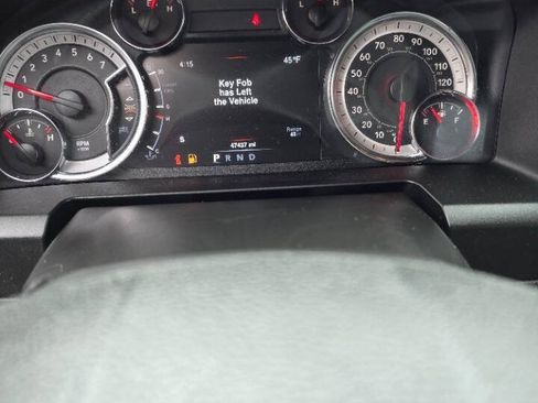 Used 2022 RAM 1500 Warlock AWD/4WD image 16