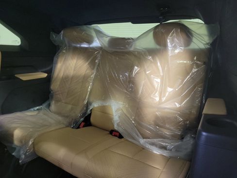 New 2025 Cadillac Escalade IQ Sport 2 w/ LPO, ONYX Package image 13