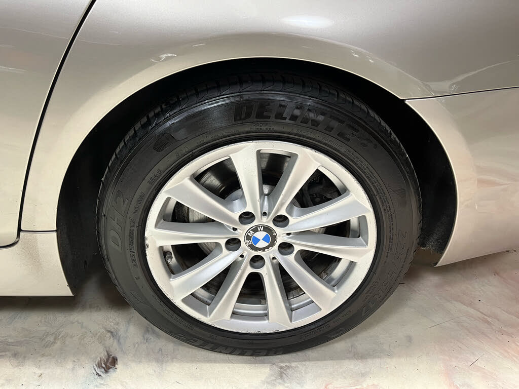 Used 2014 BMW 528i xDrive Sedan AWD/4WD image 36