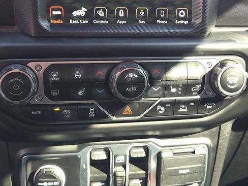 Used 2023 Jeep Wrangler Unlimited Rubicon 392 w/ Trailer Tow Package AWD/4WD image 20