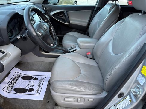 Used 2011 Toyota RAV4 Limited image 14