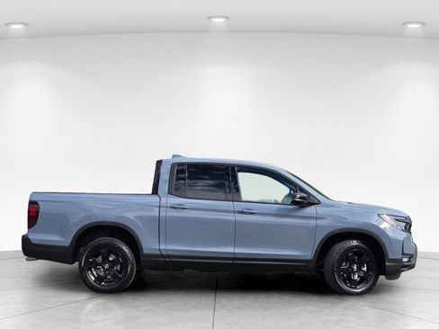 New 2026 Honda Ridgeline Black Edition image 3