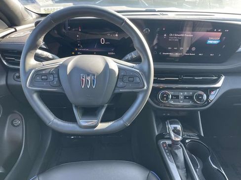 Used 2025 Buick Envista Sport Touring w/ Convenience I Package FWD image 14