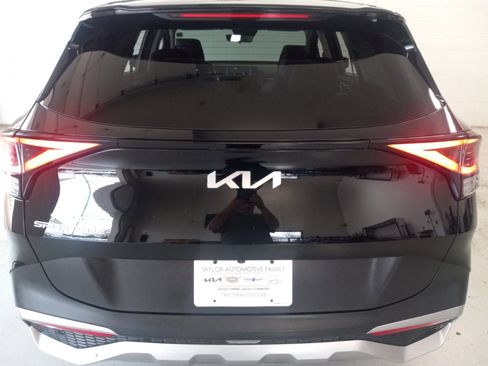 Certified 2023 Kia Sportage EX image 10