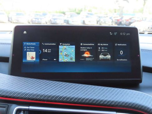 Used 2019 BMW i8 Roadster AWD/4WD image 53