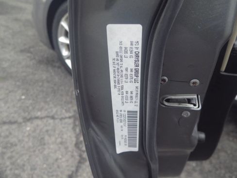 Used 2013 Dodge Dart Limited image 31