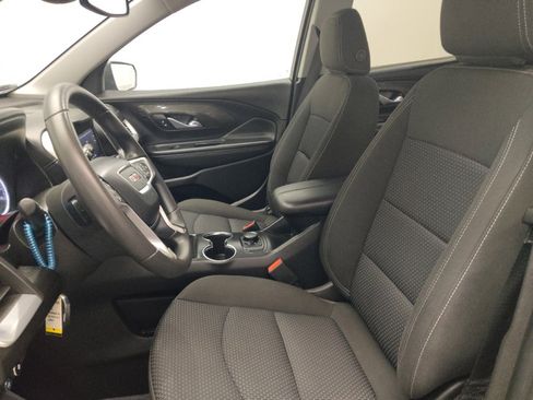 Used 2024 GMC Terrain SLE image 17