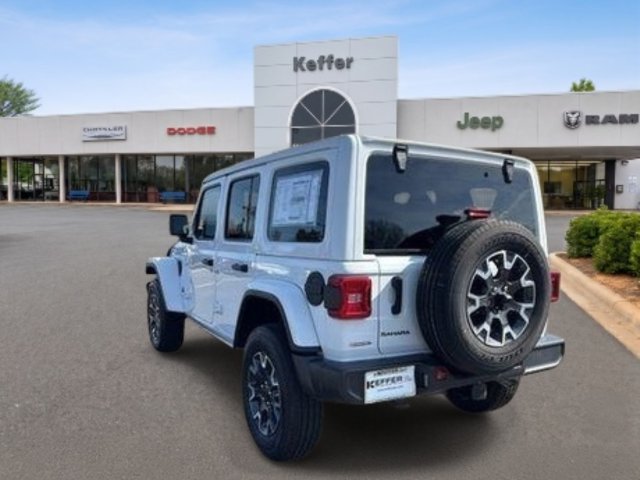 Used 2025 Jeep Wrangler Unlimited Sahara AWD/4WD image 4