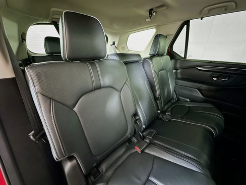 Used 2025 Honda Pilot Elite image 29