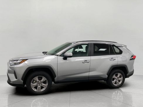 Used 2025 Toyota RAV4 XLE AWD/4WD image 8