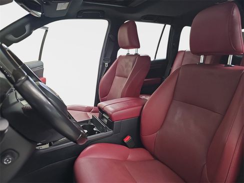 Certified 2023 Lexus GX 460 Premium image 17