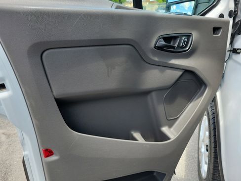 Used 2024 Ford Transit 250 Low Roof w/ Exterior Upgrade Package RWD image 16