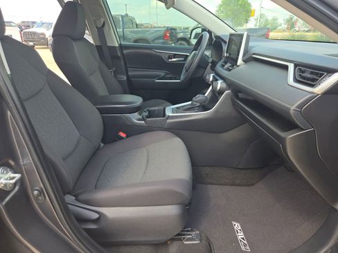 Used 2023 Toyota RAV4 XLE w/ Convenience Package FWD image 24