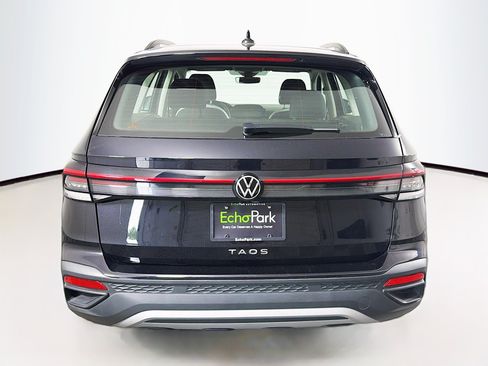 Used 2025 Volkswagen Taos S FWD image 7