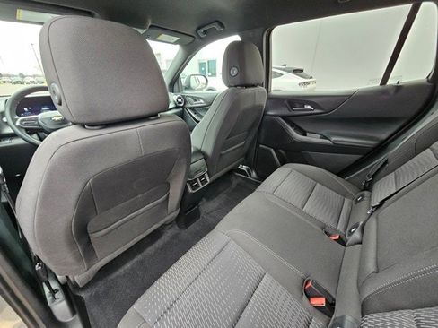 Used 2025 Chevrolet Equinox LT image 11