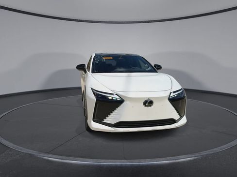 Used 2026 Lexus RZ 350e 2WD w/ Convenience Package image 3