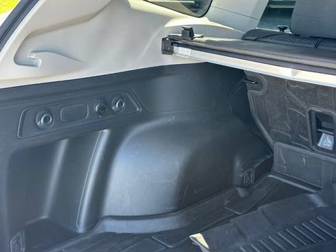 Used 2019 Subaru Forester Premium AWD/4WD image 37