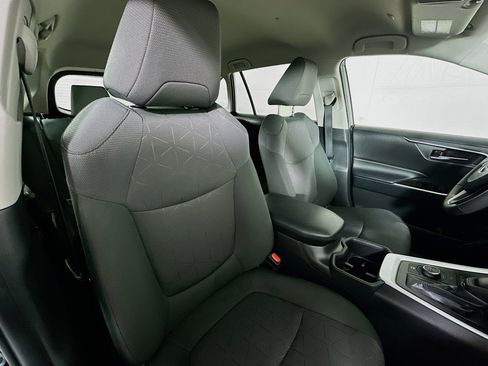 Used 2024 Toyota RAV4 AWD Hybrid image 25
