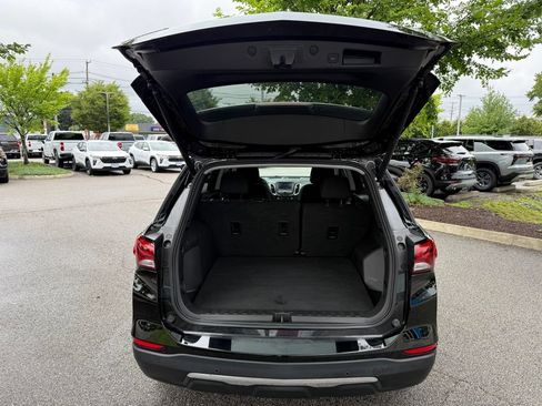 Used 2023 Chevrolet Equinox LT AWD/4WD image 10