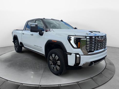 Used 2024 GMC Sierra 2500 Denali w/ Denali Reserve Package AWD/4WD image 4