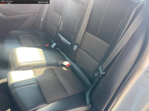 Used 2016 Chevrolet Impala LT FWD image 15