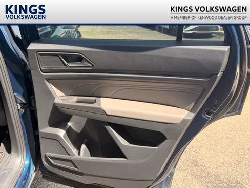 Used 2023 Volkswagen Atlas Cross Sport SE AWD/4WD image 17